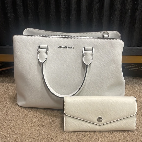 Michael Kors Edith Large Saffiano Leather Satchel Purse and Wallet